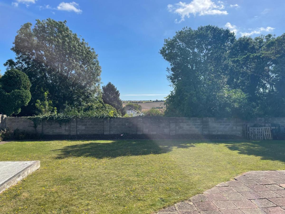 Fab Stay Uk - Coastal And Country Retreat With Free Secure Off Road Parking Minutes From Both Dover And Deal Eksteriør billede