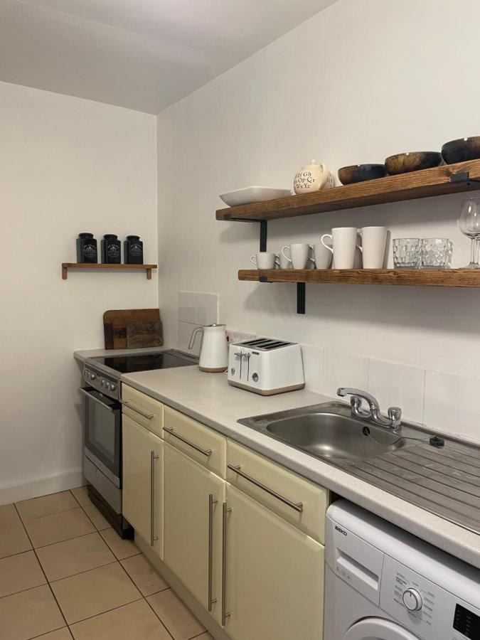 Fab Stay Uk - Coastal And Country Retreat With Free Secure Off Road Parking Minutes From Both Dover And Deal Eksteriør billede