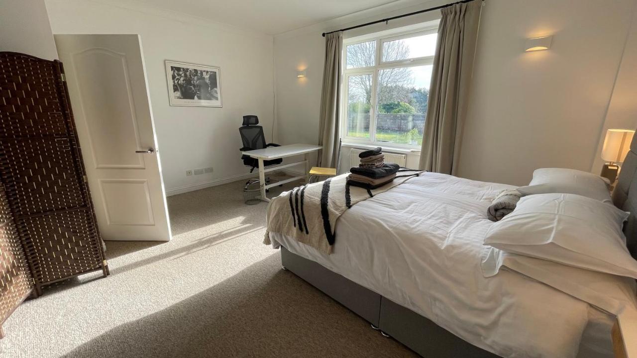Fab Stay Uk - Coastal And Country Retreat With Free Secure Off Road Parking Minutes From Both Dover And Deal Eksteriør billede